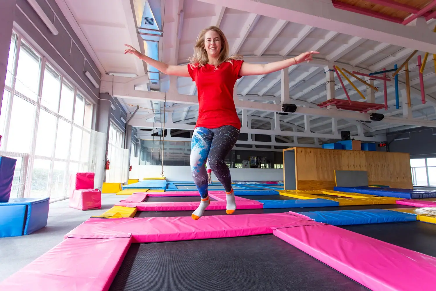 Gdańskie parki trampolin: atrakcje i zajęcia zorganizowane