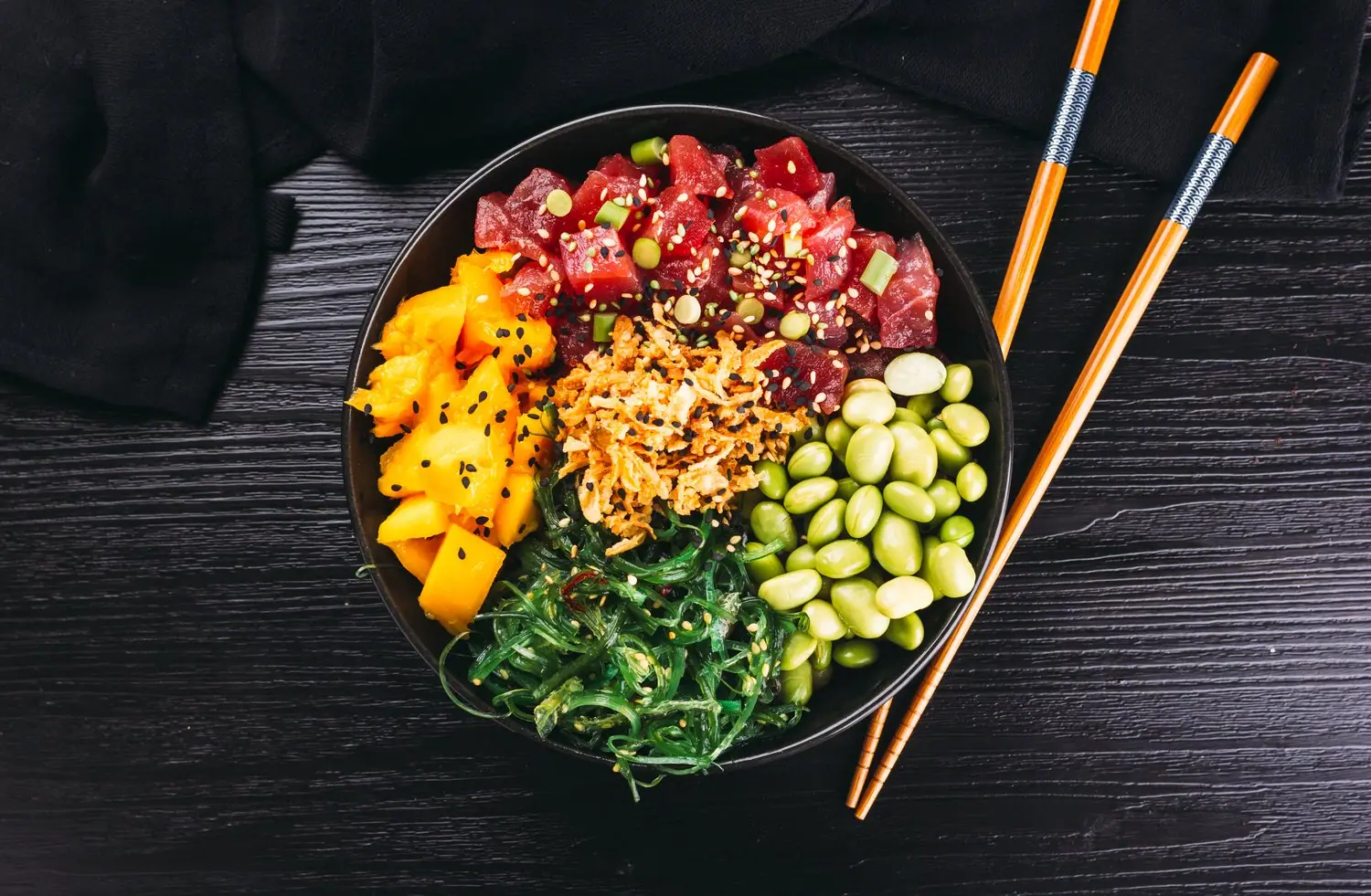 Hawajskie poke bowls w Gdańsku: świeże i zdrowe